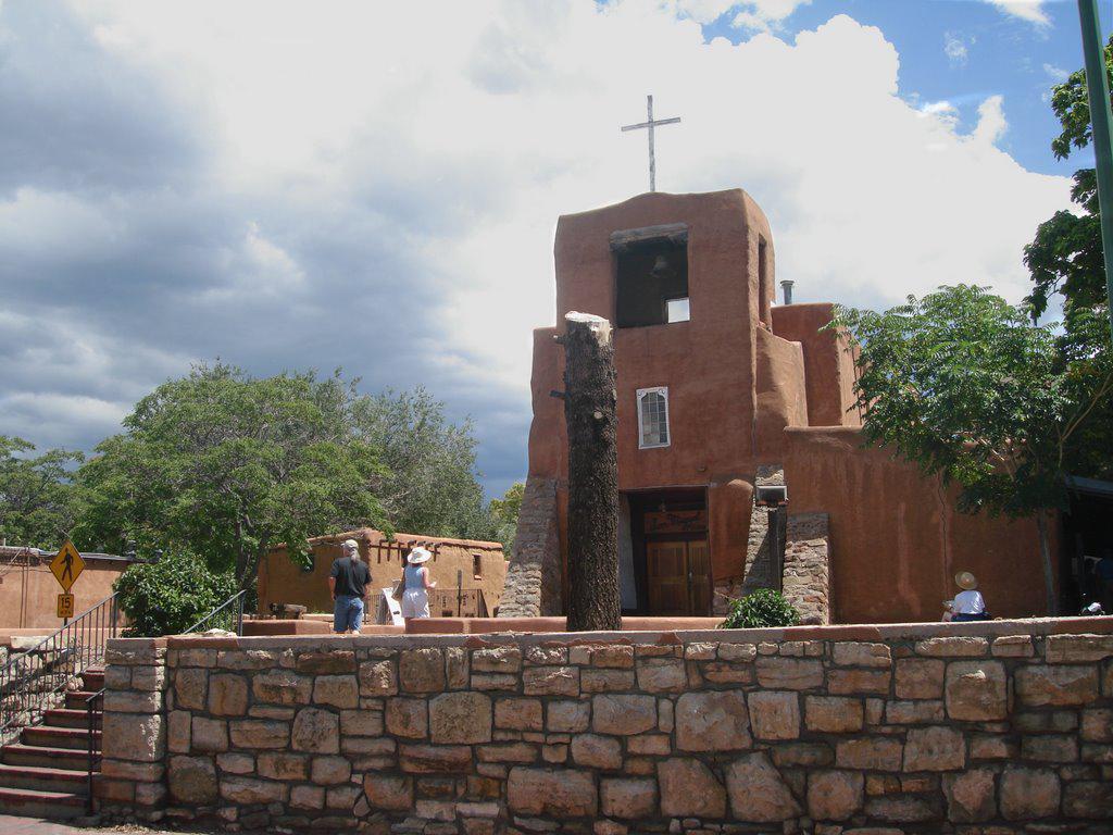 san-miguel-mission-oldest-church-in-the-us-santa-fe