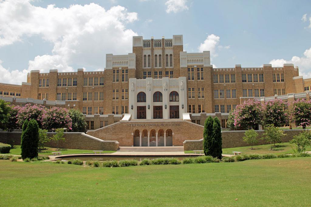 little-rock-central-high-school-national-historic-site-little-rock