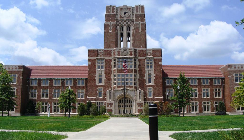 Ayres Hall, Knoxville