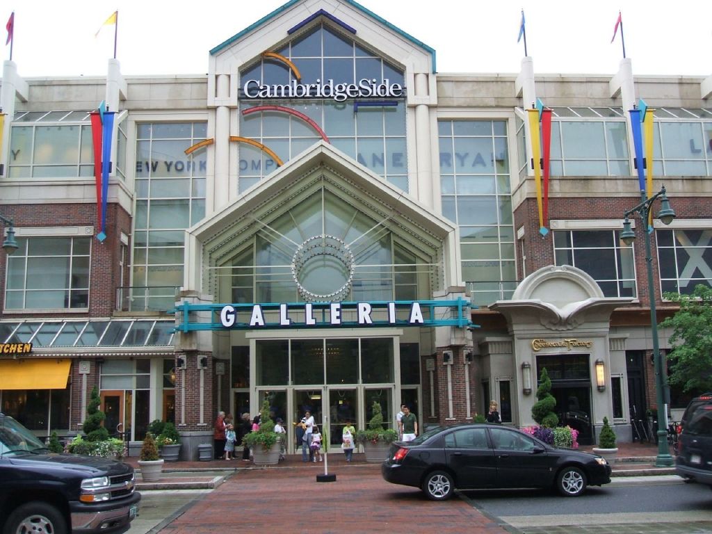 CambridgeSide is one of the best places to shop in Boston