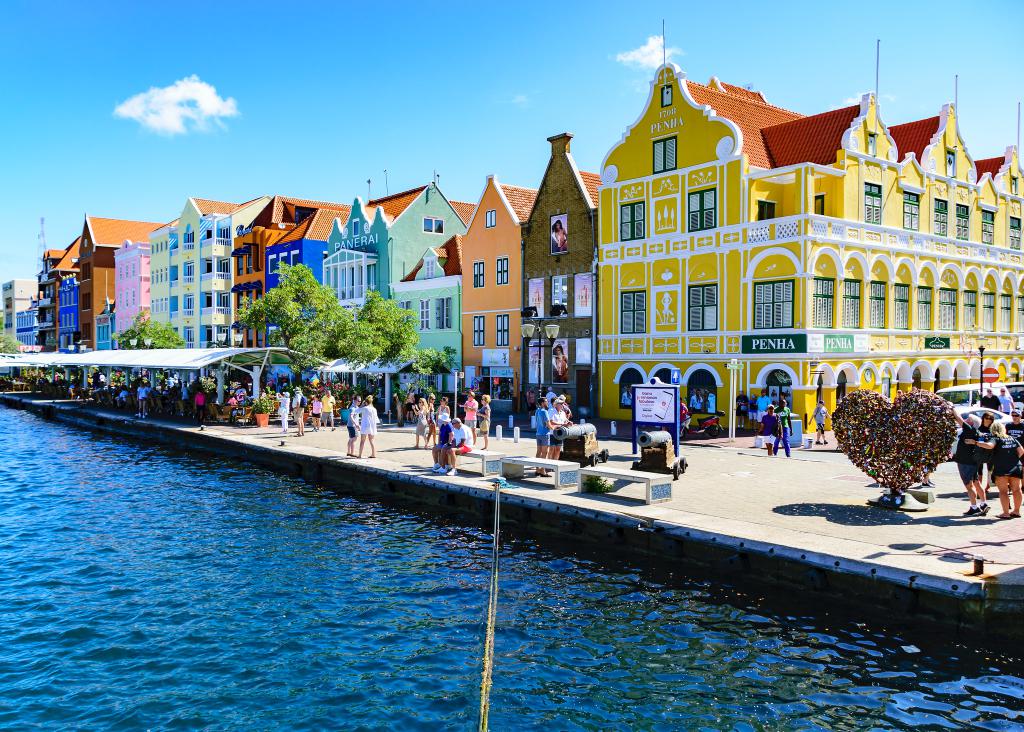 Handelskade (Merchant's Quay), Willemstad